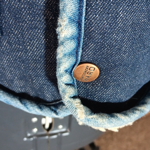 Vintage Montgomery Ward Sherpa Lined Denim Vest. - Picture 4 of 9